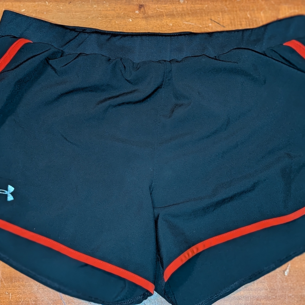 Under Armour Women's Black and Red Shorts